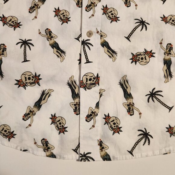 VSTR Button-Up Shirt Skull Hula Dancers Palm Trees Pattern Unique Mens Medium - Picture 7 of 14